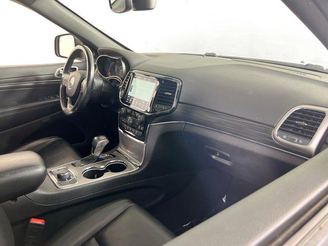 Photo of 2022 Bright White Clearcoat Jeep Grand Cherokee
