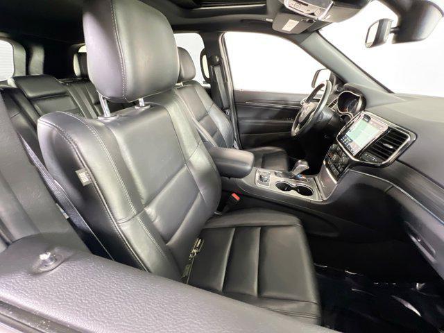 Photo of 2022 Bright White Clearcoat Jeep Grand Cherokee