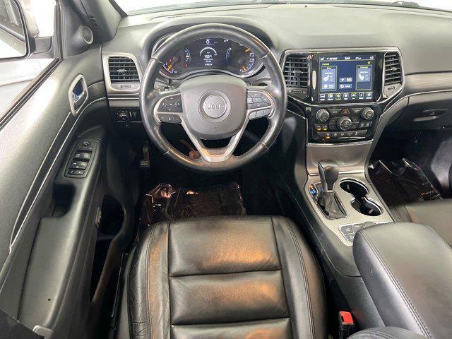 Photo of 2022 Bright White Clearcoat Jeep Grand Cherokee