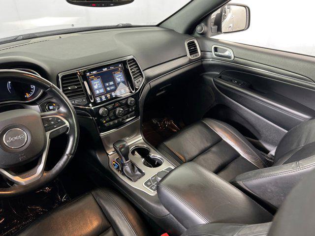 Photo of 2022 Bright White Clearcoat Jeep Grand Cherokee
