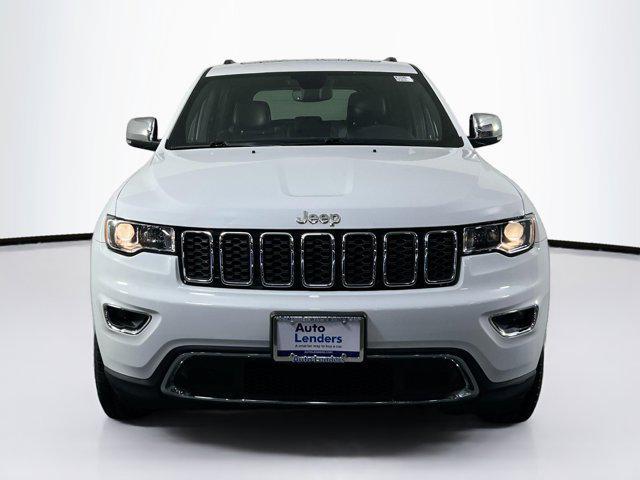 Photo of 2022 Bright White Clearcoat Jeep Grand Cherokee
