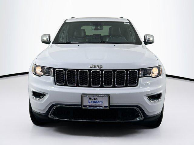 Photo of 2022 Bright White Clearcoat Jeep Grand Cherokee