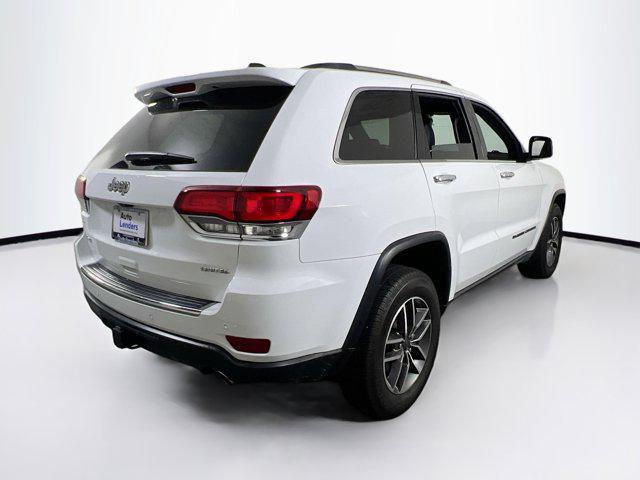Photo of 2022 Bright White Clearcoat Jeep Grand Cherokee