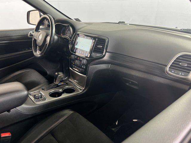 Photo of 2022 Bright White Clearcoat Jeep Grand Cherokee