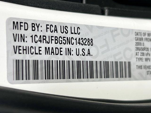 Photo of 2022 Bright White Clearcoat Jeep Grand Cherokee