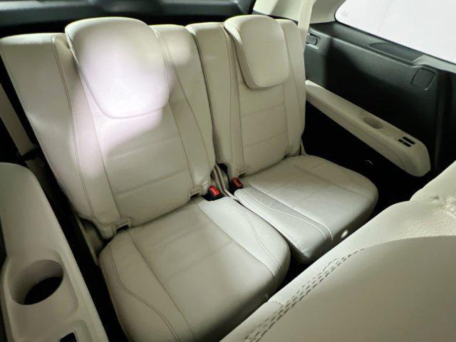 Photo of 2022 Emerald Green Metallic Mercedes-Benz GLS 450