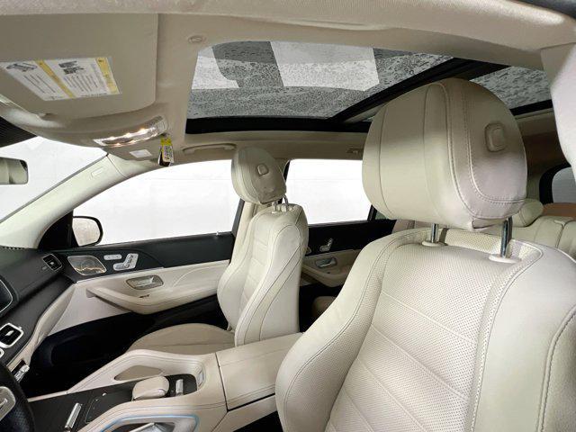 Photo of 2022 Emerald Green Metallic Mercedes-Benz GLS 450