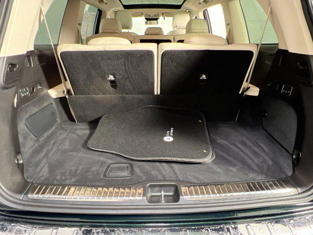 Photo of 2022 Emerald Green Metallic Mercedes-Benz GLS 450