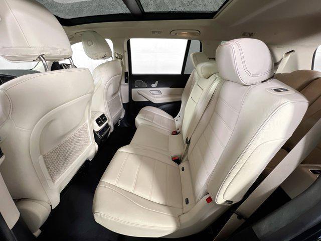 Photo of 2022 Emerald Green Metallic Mercedes-Benz GLS 450