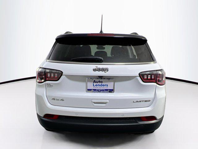 Photo of 2022 Bright White Clearcoat Jeep Compass