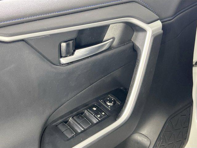 Photo of 2021 Blizzard Pearl/Midnight Black Metallic Toyota RAV4 Hybrid