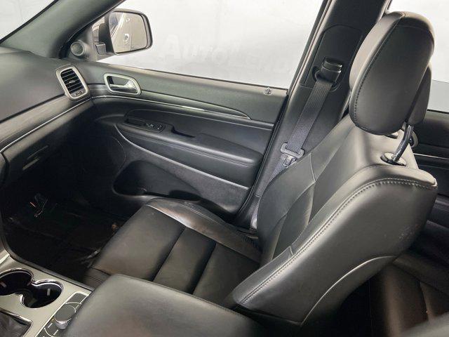 Photo of 2022 Bright White Clearcoat Jeep Grand Cherokee