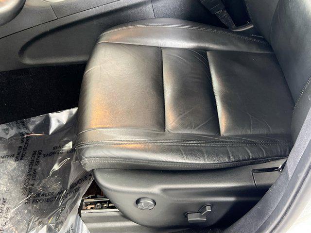 Photo of 2022 Bright White Clearcoat Jeep Grand Cherokee
