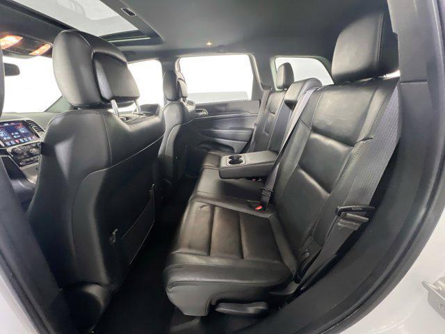 Photo of 2022 Bright White Clearcoat Jeep Grand Cherokee