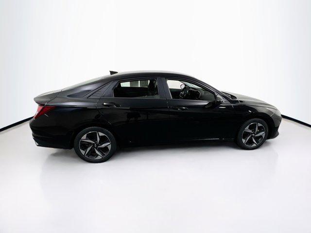 Photo of 2023 Phantom Black Hyundai ELANTRA