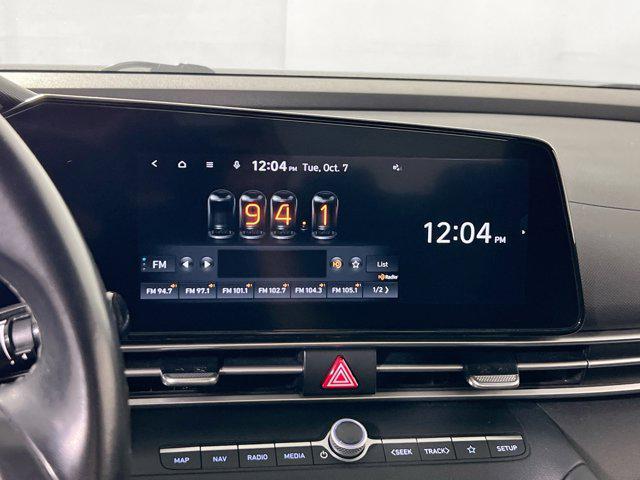 Photo of 2023 Phantom Black Hyundai ELANTRA