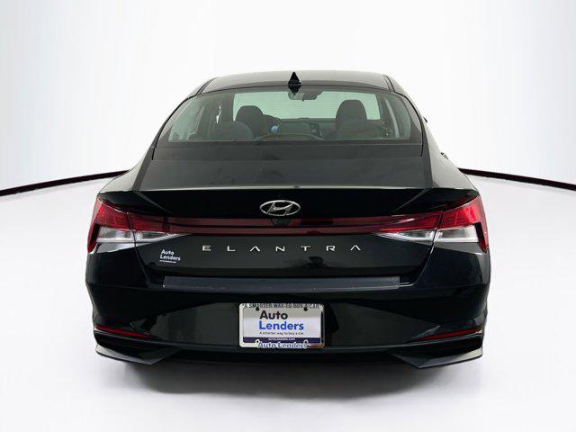 Photo of 2023 Phantom Black Hyundai ELANTRA