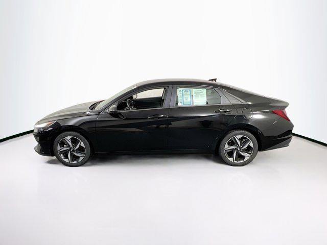 Photo of 2023 Phantom Black Hyundai ELANTRA