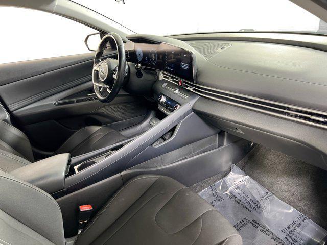 Photo of 2023 Phantom Black Hyundai ELANTRA