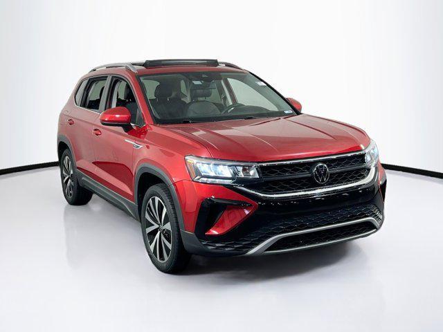 Photo of 2022 Kings Red Metallic Volkswagen Taos