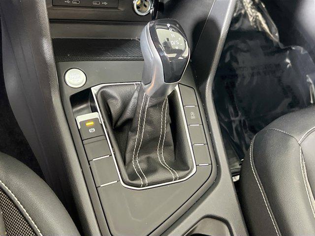 Photo of 2022 Kings Red Metallic Volkswagen Taos