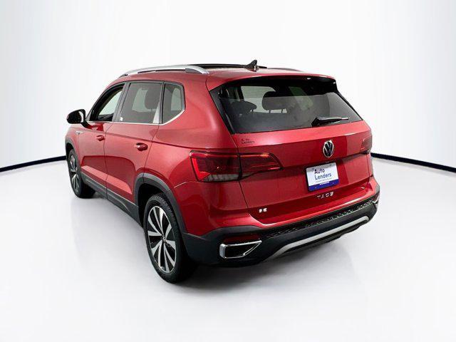 Photo of 2022 Kings Red Metallic Volkswagen Taos