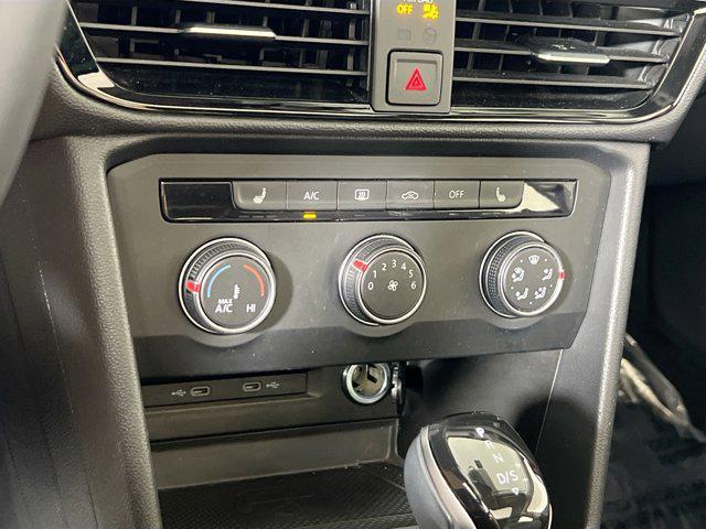 Photo of 2022 Kings Red Metallic Volkswagen Taos