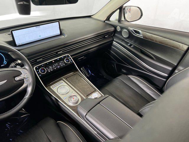 Photo of 2022 Alta White Genesis GV80