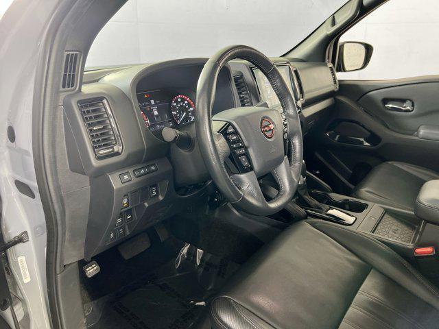 Photo of 2022 Boulder Grey Pearl Nissan Frontier