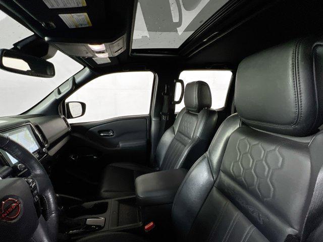 Photo of 2022 Boulder Grey Pearl Nissan Frontier