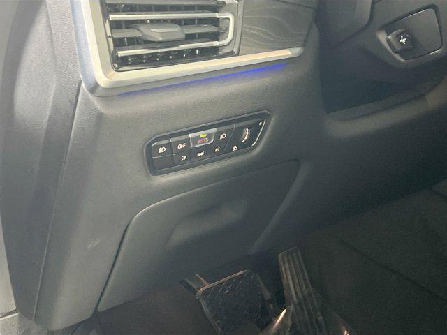 Photo of 2022 Black Sapphire Metallic BMW X7