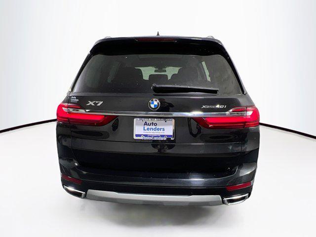 Photo of 2022 Black Sapphire Metallic BMW X7