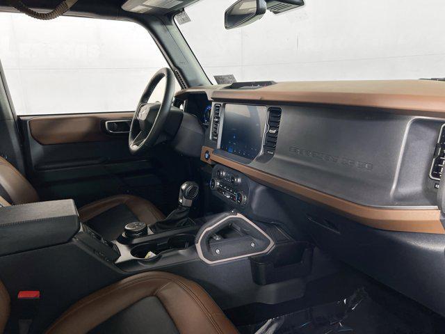 Photo of 2024 Shadow Black Ford Bronco