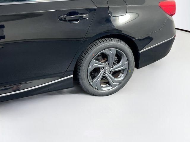 Photo of 2018 Crystal Black Pearl Honda Accord