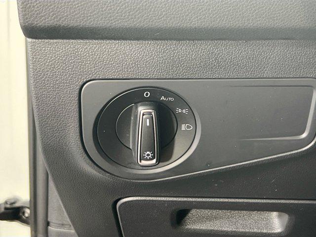 Photo of 2022 Pure White Volkswagen Tiguan