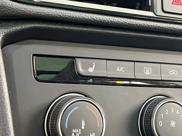 Photo of 2022 Pure White Volkswagen Taos
