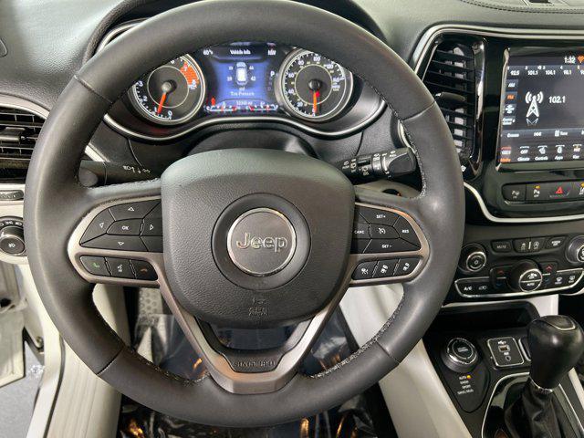 Photo of 2022 Bright White Clearcoat Jeep Cherokee