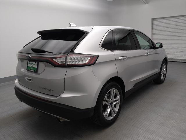 Photo of 2017 Ingot Silver Metallic Ford Edge