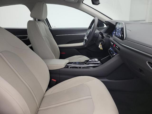Photo of 2023 Serenity White Hyundai SONATA