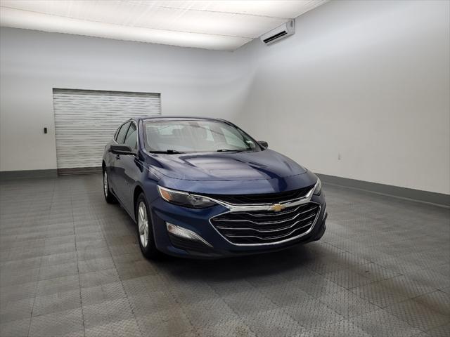 Photo of 2019 Pacific Blue Metallic Chevrolet Malibu