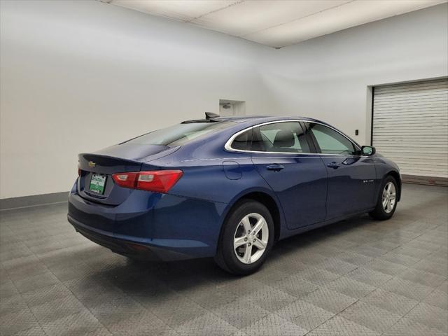 Photo of 2019 Pacific Blue Metallic Chevrolet Malibu