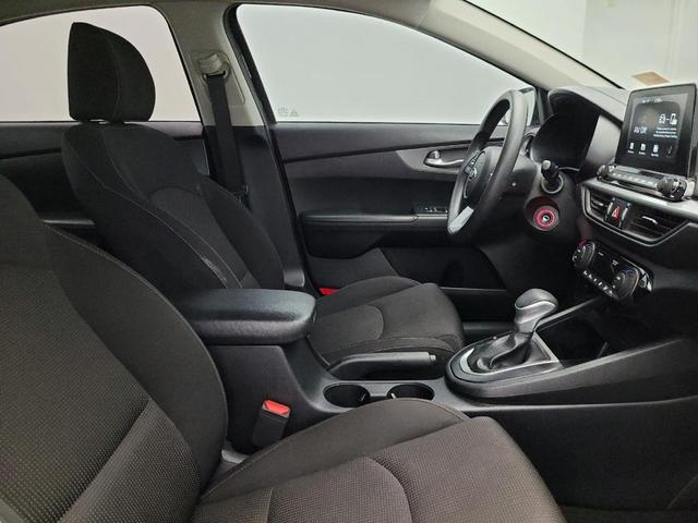 Photo of 2019 Aurora Black Kia Forte