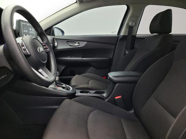 Photo of 2019 Aurora Black Kia Forte