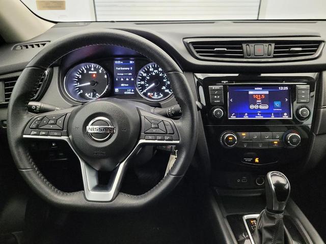 Photo of 2020 Gun Metallic Nissan Rogue