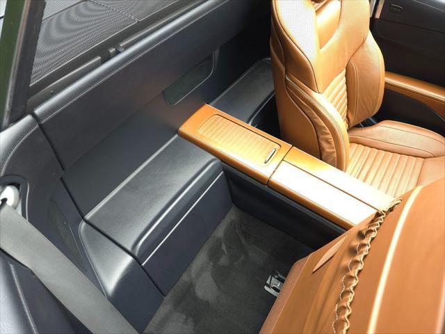 Photo of 2017 designo Diamond White Metallic Mercedes-Benz SL 550