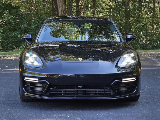 Photo of 2018 Jet Black Metallic Porsche Panamera