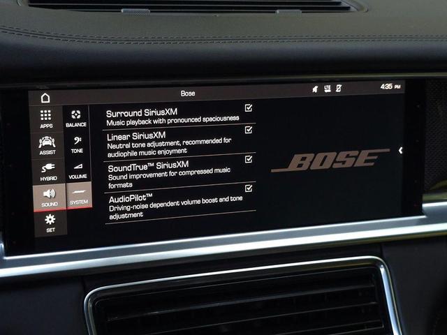 Photo of 2018 Jet Black Metallic Porsche Panamera