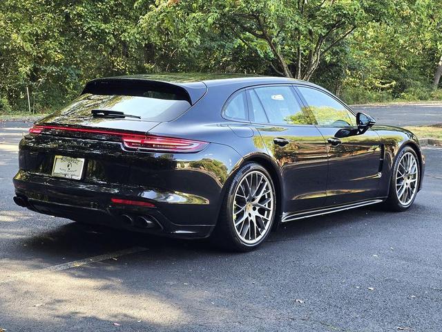 Photo of 2018 Jet Black Metallic Porsche Panamera