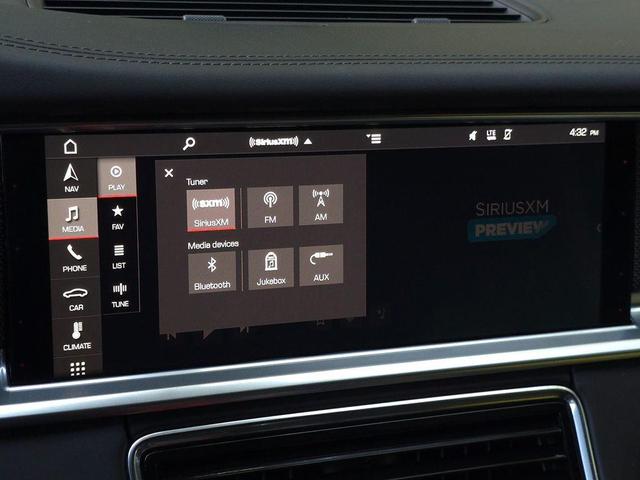 Photo of 2018 Jet Black Metallic Porsche Panamera