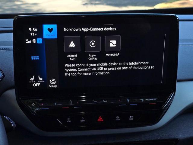 Photo of 2023 Silver Mist Metallic Volkswagen ID.4